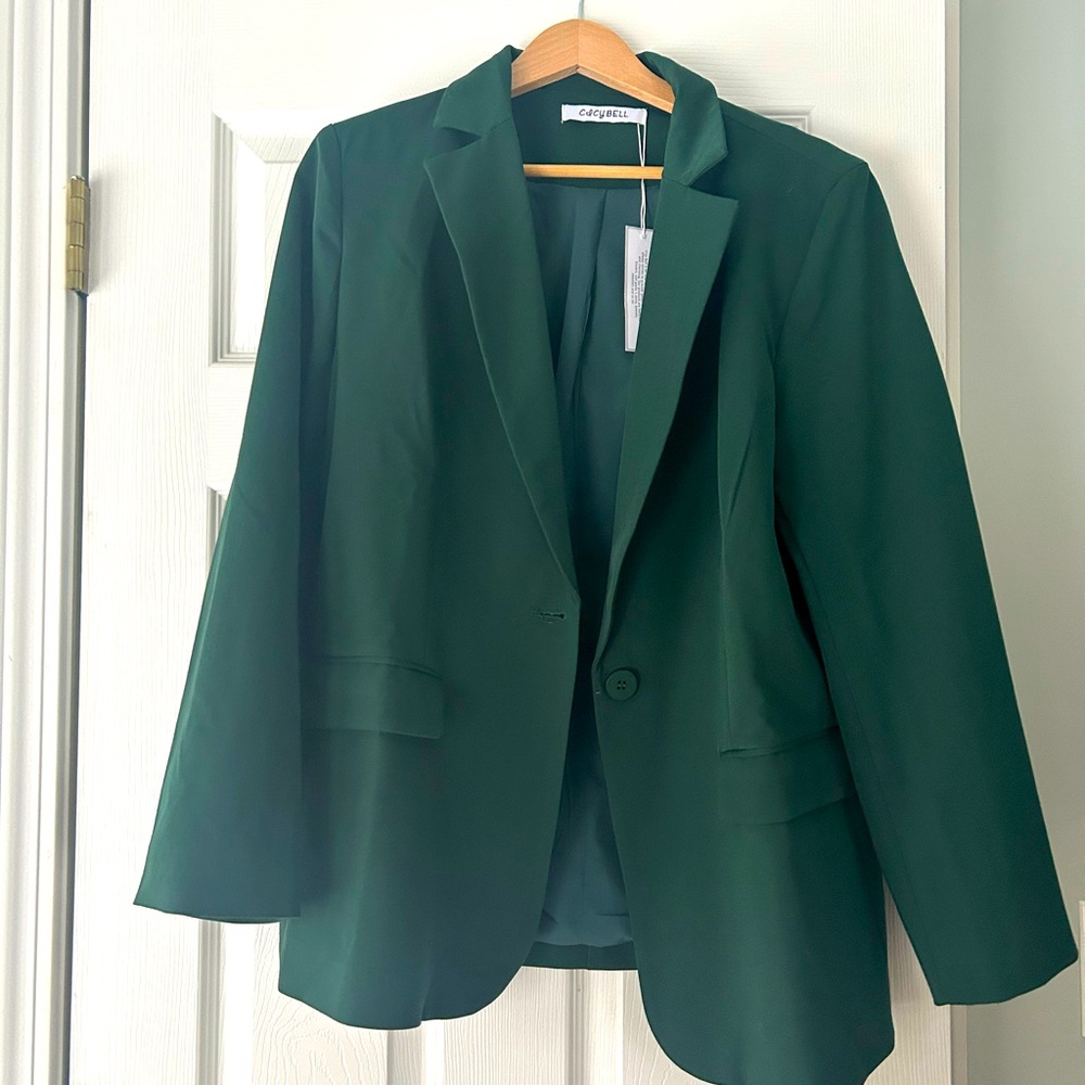 Long sleeve green work stretch work blazer. NWT. XL.